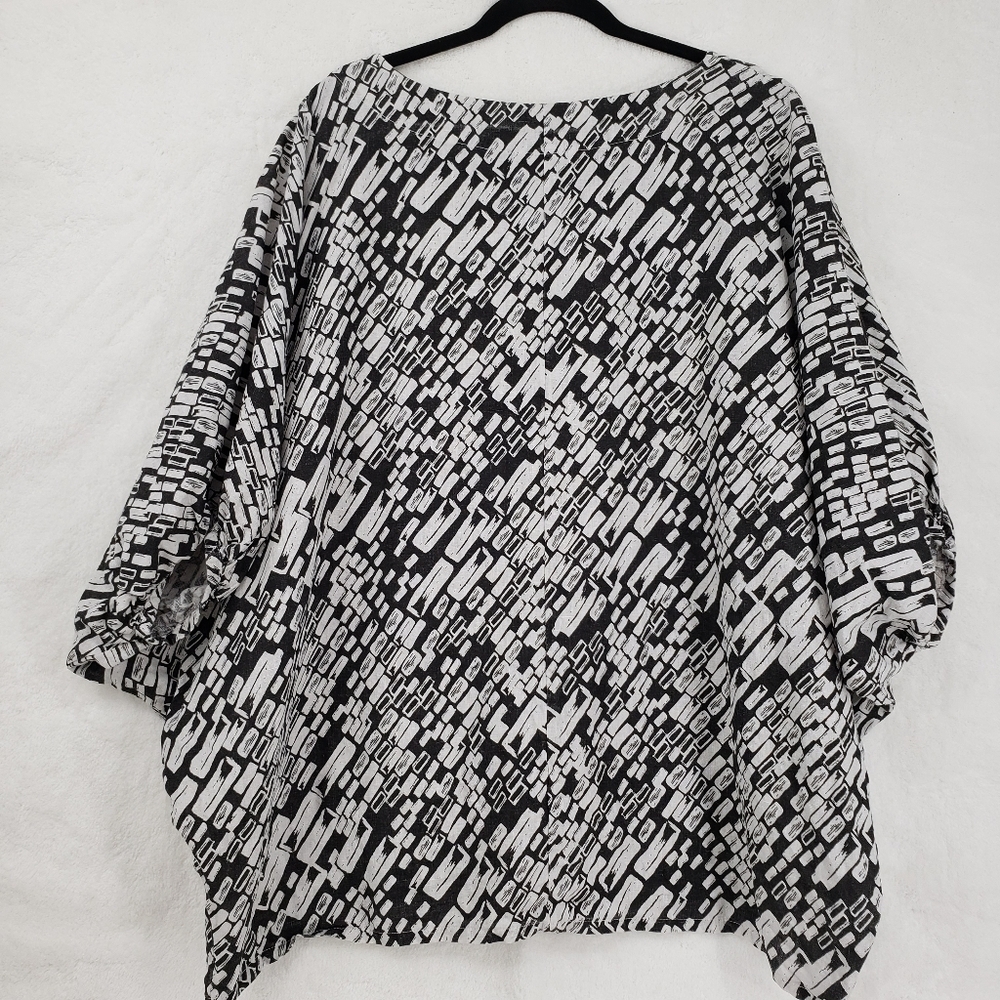 Bryn Walker linen top Women Oversized Med black and white 100% linen lagenlook - Picture 2 of 9